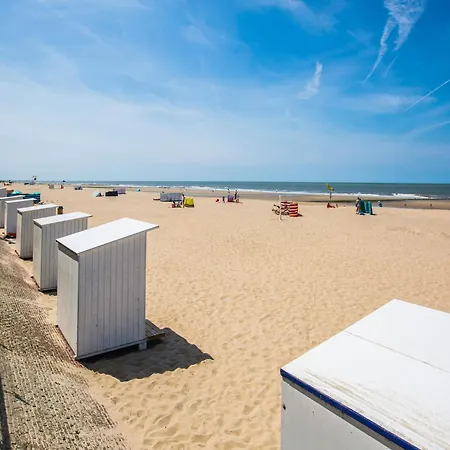 Seaview With Terrace, Cleaning Included * Middelkerke