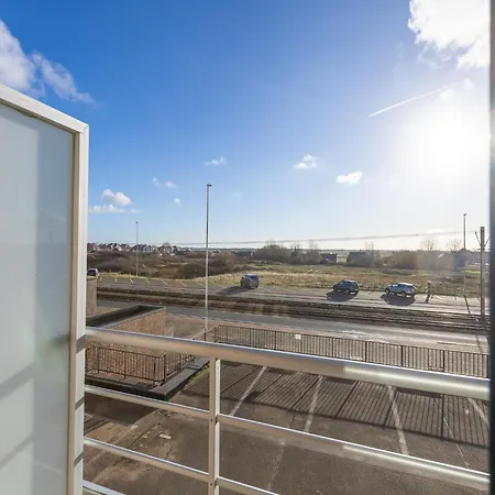 Seaview With Terrace, Cleaning Included Middelkerke